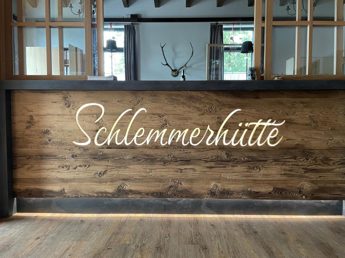 Schlemmerhuette - Hotel Langweid Esterno foto